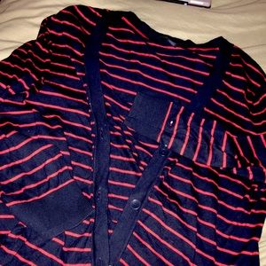 TOMMY HILFIGER CARDIGAN / NAVY RED STRIPED